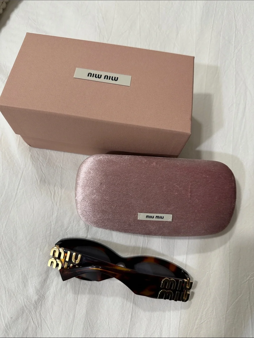 Miu Miu Tortoiseshell Oval Cat-Eye Sunglasses - Brown/Amber